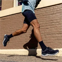 Running*Topo Athletic Men's Topo, Ultrafly 5 Running Shoe Black/Charcoal
