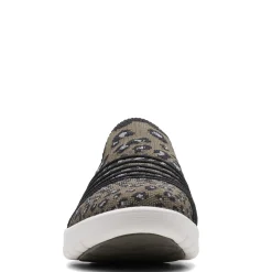Women's , Adella Step Slip-On|Clarks New