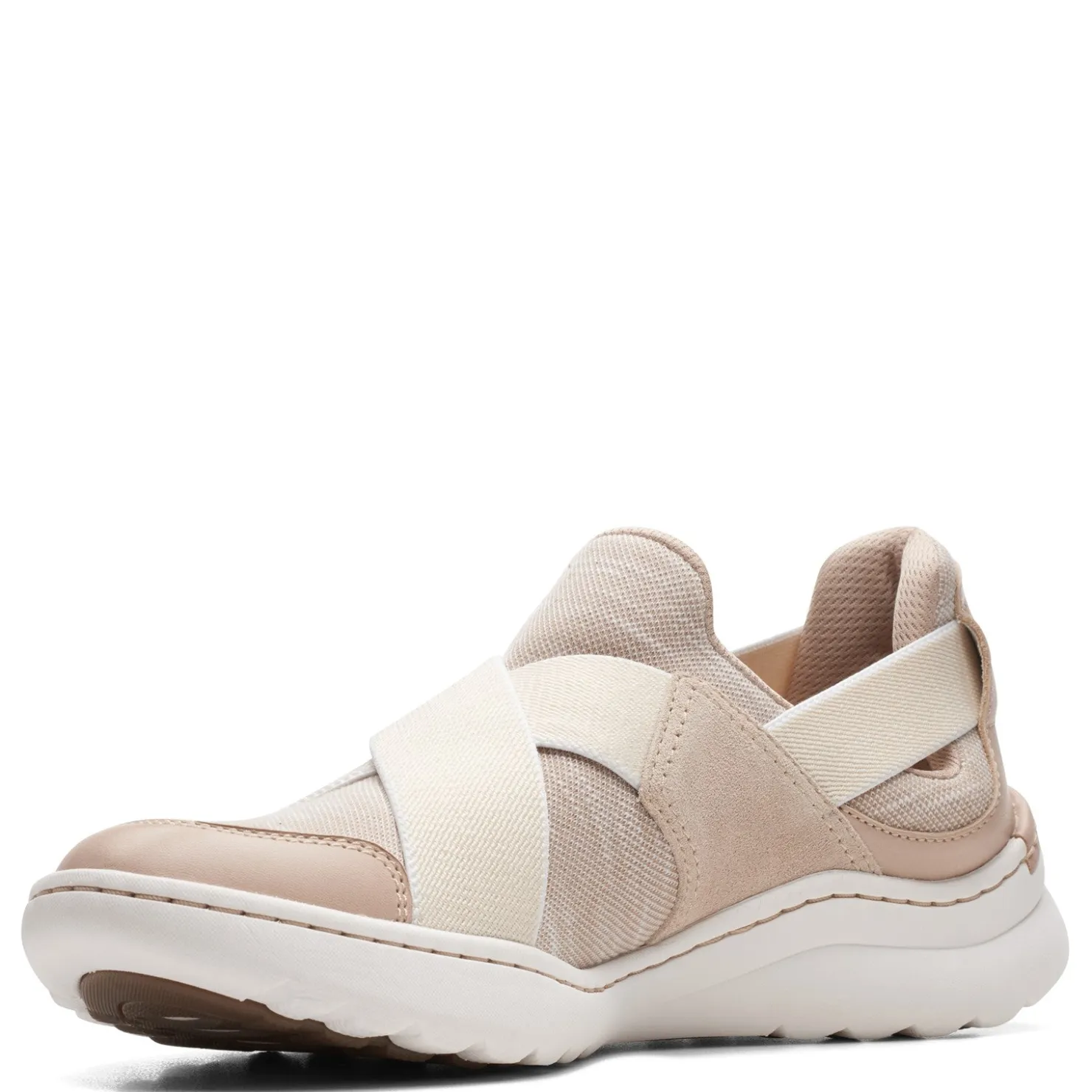 Fashion & Street*Clarks Women's , Teagan Go Slip-On Sneaker Sand
