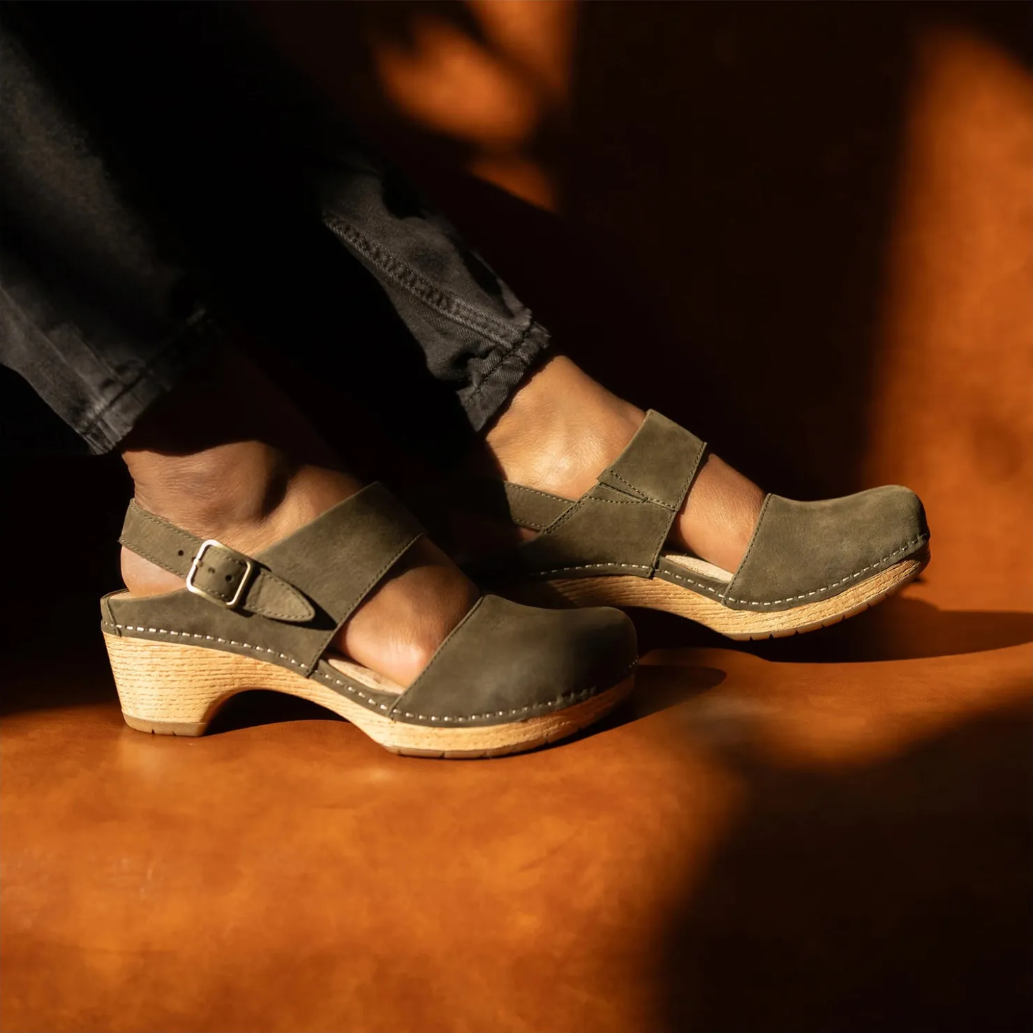 Women's , Lucia Clog|Dansko Discount
