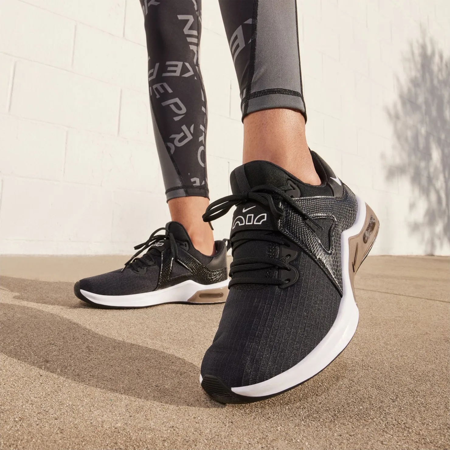 Fashion & Street*Nike Women's , Air Max Bella Tr 5 Training Sneaker Black/White/Grey