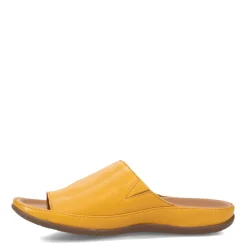 Footbed Sandals*Strive Women's , Capri 2 Sandal Honey